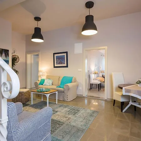 Villa Kalmar - Heated Pool And Spectacular Sea View Villa *