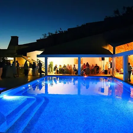 Villa Kalmar - Heated Pool And Spectacular Sea View Villa *